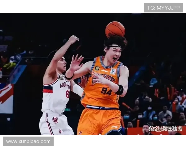 CBA焦点战上海久事迎战广东队双方争夺季后赛席位的关键对决