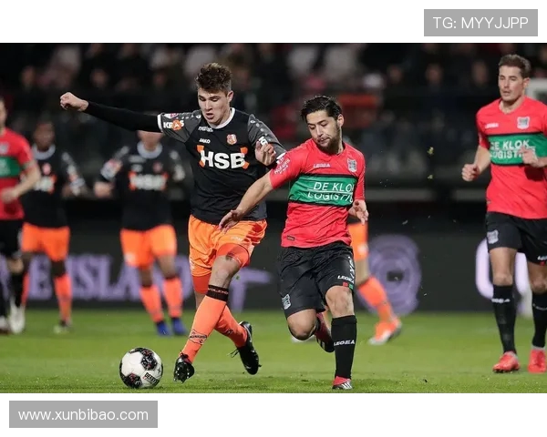 格罗宁与格拉夫的精彩对决揭示足球战术与团队合作的魅力