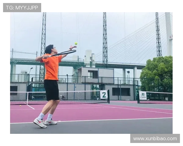 深度对话：探索杨强的网球人生与成长之路